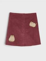 Sinsay - Šortinė zomšinė mini sijonėlis su aplikacijomis Pusheen the Cat - kaštoninė