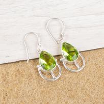 Peridot Gemstone 925 Sterling Silver Handmade Hook Earrings 1.60  Partywear Jewelry EE-47-4 beige