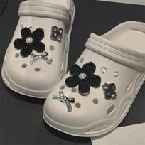 Black & White Pearl Flower Shoe Charms Set, Elegant Floral Decorations with Bow & Rhinestone, Luxury Shoe Accessories for Crocs gray