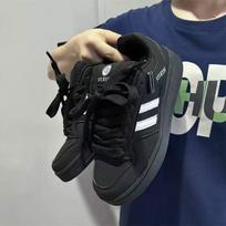 High value Hong Kong style black and white color matching bread shoes in summer new casual sports shoes 40 juoda