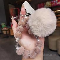 Mobile phone chain hairball crystal bead pendant, women's wrist rope, short autumn and winter outdoor travel line, shopping and taking pictures black