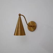 Handcrafted Modern Style Mid Century Raw Brass Wall Lamp ruda