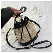 Fashionable Popular Elegant Niche Design Bags for Women 2026 Hot Sale Versatile Crossbody Bags Commuting Hand-held Bucket Bags 16x11x18cm ruda