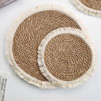 Round Tassel Edge Straw Woven Placemat – Thickened Heat-Resistant Cattail Hemp Rope Mat 25cm with Tassel