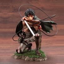 17CM Attack On Titan Captain Levi Ackerman 1/7 Scale Battle Pose Figure Desktop Ornament Model Collectible Toys Anime Fans Gift brown