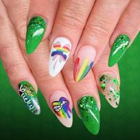 ABS Material Press On Nail 24Pcs Sparkling Finish and Clovers Motif for Parties Offering Elegances and Shimmers 1 brown