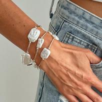 3 vnt./rinkinys Kūrybiškas netaisyklingos formos dirbtinio perlo grandinėlės apyrankė moterims Nauja tendencija Elegantiškas sukraunamas apyrankė vestuviniai papuošalai OneSize brown