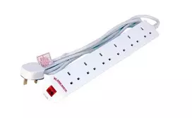 Microconnect MC-UKSURGESTRIP6-5M ilgintuvas su apsauga nuo viršįtampių, 6 kištukiniai lizdai, 5 m laidas, baltas