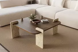 Kavos staliukas, „Hanah Home“, riešutmedis, travertinas, 90 x 35 x 90