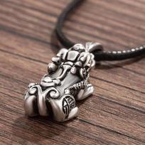 Lucky money Pixiu silver pendant for women, domineering, trendy, retro, old-fashioned ethnic style imitation necklace for men 50cm (Necklace Size） gray