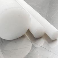 Poliamido Pa6 apvalus strypas, natūralus, skersmuo 180 mm, plastikinis strypas įvairaus ilgio, ilgis nuo 25 mm iki 2000 mm, poliamido apvali medžiaga pagal užsakymą