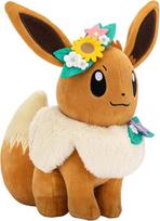 Pokémon Pkw3667-20 cm pliušinis žaislas - Eevee su gėlių vainiku, oficialus pliušinis žaislas