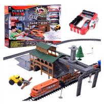 Eilė, krovininis traukinys su vagonais ir stotis RC0507