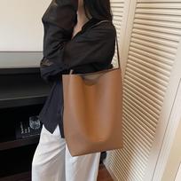 Lazy-looking Large Bag, Simple Shoulder Bag, Soft Leather Bucket Bag geltona