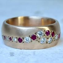 Vintage Gold Color Wavy Pattern Inlaid with Red and White Synthetic Zircon Ring Women's Banquet Party Jewelry Accessories Gift 8 gray