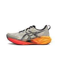 ASICS Novablast 5 CP Dawn Till Dusk Series Vyriški sportbačiai Pilki, šviesiai ąžuolo, juodi 1011C175-200 44 gray