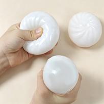 Blizgus koldūnas Squishy su dėžute Koldūnai Sensorinis garintuvas Minkštas TPR tešlos kamuoliukas Dekompresijai Fidget žaislas Streso mažinimui Dovana beige