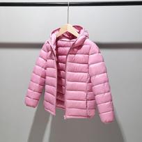 Vaikų žiemos drabužiai: Lengvi plunksnų užpildyti švarkai berniukams ir mergaitėms; Šiltos striukės su gobtuvu vyresniems vaikams 130 pink