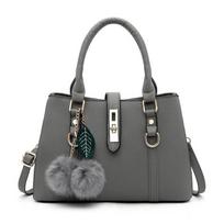 Yogodlns žiemos rankenos krepšys moterims PU odinis pečių krepšys Hairball Crossbody Bag Retro rankena Totes Designer Mommy Bags 30x13x20cm pilka spalva