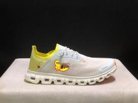 On Cloud 6 Coast Lengvi įsispiriami sportiniai bateliai vyrams ir moterims Size 44 white