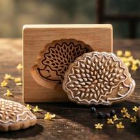 Medinis imbierinių ir sviestinių sausainių formelė pjaustytuvas Little Hedgehog 10*8*2, 90g brown