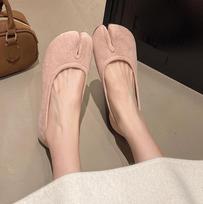 Japoniško stiliaus Tabi Ninja batai moterims Jaukūs odiniai plokščiapadžiai Split Hoof Toe Loafers Femme Mary Jeans Mocasins Moteriški balerinos batai 39 beige