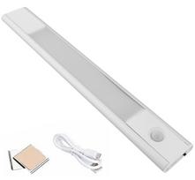 LED lempa su judesio jutikliu 20cm, 13 LED, balta
