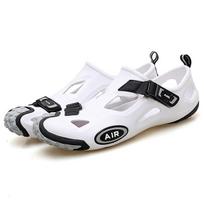 Vasaros vyriški sandalai Lauko vandens batai Minkšti neslystantys vyriški paplūdimio sandalai Bohemiški lengvi avalynė Unisex Sandalai Sportbačiai 44 juoda