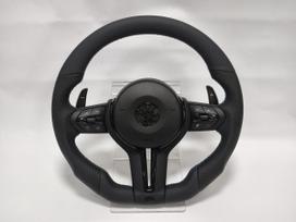 Juodo chromo sportinis vairas F30 F36 F20 F23 F22 M3 F80 X1 F48 F10 F07 F01 M5 E84 E87 E90 E70 M5 sport (airbag) juoda