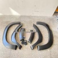 Priekinio buferio ratlankio arkos detalė 2012-2015 m. Toyota Hilux VIGO modeliams Black without paint (set) gray