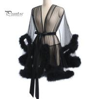Perregimas naktinis chalatas moteriai su pliušiniu apvadu, itin plonu tinkliniu raukinuku ir reguliuojamu juosmens raišteliu, vienspalvis klostuotas, seksualus pižamų vakarėlio drabužis S juoda
