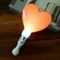 LED Glow Star Heart LED Glow Stick Mini Luminous Bar Lightstick Finger Lightstick Reusable Luminous Stick Wedding Decor beige