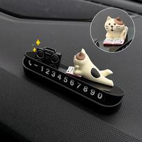 Automobilio laikino parkavimo kortelė telefono numerio kortelė valstybinio numerio ženklas telefono numeris sustojimas šviesą atspindinti parkavimo pagalba garažas automobilio salonas