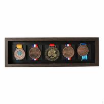 Medalių vitrina Sieninis arba pastatomas Atsparumo renginių dėklas Apsaugotas nuo dulkių skirtas 5 Medals kava