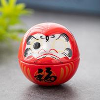 Keraminė Daruma statulėlė Daruma vėžlys amatai japoniško stiliaus sėkmės ornamentas kraštovaizdis namų dekoro aksesuarai dovanos raudona