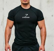 GYMSHARK vyriški greitai džiūstantys kvėpuojantys kompresiniai marškinėliai - trumpomis rankovėmis treniruočių viršus Medium black