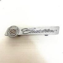 2/4 vnt. Automobilio kilimėlių emblemos Cadillac Escalade CTS ATS SRX XTS XT5 STS CT5 CT6 BLS XLR Automobilio grindų kilimėliai Metalinės emblemos lipdukai 2PCS