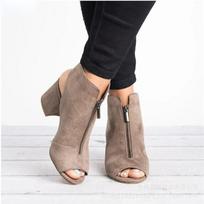 Madingi moteriški plius dydžio „žuvies burnoje“ stambaus kulno sandalai, elegantiški, vidutinio kulno moteriški batai, patogūs, atviri nosys. 40 gray