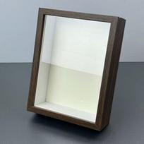 3D tuščiaviduris nuotraukų rėmelis su džiovintomis gėlėmis ir šviečiančiu dizainu - Rankų darbo drugelio preparatas Sienos/Stalo dekoras (6-8 colių) Inner diameter 6 inches (10.1*15.2cm) white