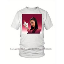 Anna Pepe Vera Baddie Oficialūs Merch ir Unisex unisex marškinėliai - Balti stilizuotos figūros ir vardo grafinis spaudas, trumpomis rankovėmis, apvalia iškirpte, kasdieniai marškinėliai, mašininiai XL įvairiaspalvis