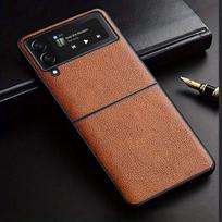 Samsung Z Flip7 odinis dėklas - Verslo ličių odos apsauginis dėklas sulankstomam Flip6 Flip8 ruda