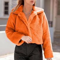 Moterų pliušinė atviru atlapu trumpa striukė S šafranas