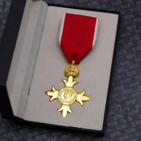 Karališkosios Karalienės Karinis Kryžius OBEMBECBE Britų Imperijos Ordino Riterystė gray