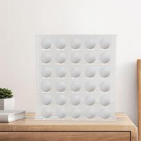 Akrilinė vitrina golfo kamuoliukams, 6 pakopų stovas talpina 30 kamuoliukų S white