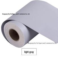 Vienos spalvos vandeniui atspari PVC lipni dekoratyvinė sienų ir stiklo apsaugos nuo susidūrimo juosta XS (5cm x 5m) šviesiai pilka spalva