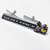 Automobilio priekinių grotelių ženklelio kėbulo emblemos lipdukas, skirtas „Caravan Challenger Caliber Charger Durango Bumblebee Super Bee“ logotipui 15.4cm Grille Badge sidabras/juoda