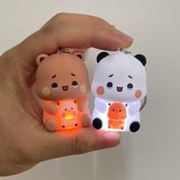 Bubu and Dudu Keychains Yier Panda Bear Say I Love You Voice Toy Glowing Anime Figures Phone Ornament Bag Decoration Couple Gift Button Battery įvairiaspalvis