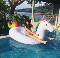 Spalvinga vienaragio sparno pripučiama plaukiojanti lova - Storas plaukiojimo ratas žaislas Water Ride-on