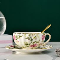 5 spalvų Bone China kavos puodelio lėkštė Šaukštas vienas rinkinys Gėlių arbatos puodelių rinkinys Europos porcelianinis puodelis ir lėkštė kavos puodeliui Dovana 1 PCS wisteria spalva