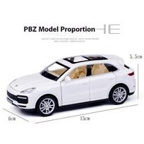 1:32 mastelio Porsche Cayenne Turbo lydinio automobilio liejimo modelis Garso ir šviesos miniatiūrinio automobilio modelis Dekoratyvūs madingi papuošalai draugo dovanai balta